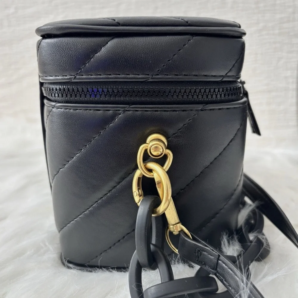 Saint Laurent Black Quilted Bag with Gold YSL Hardware - Picture 9 of 14